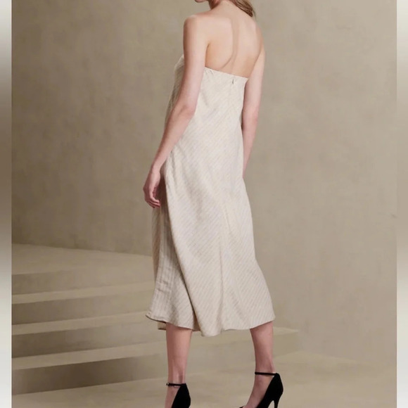 Banana Republic Linen-Blend Tube Maxi Dress - Picture 2 of 13